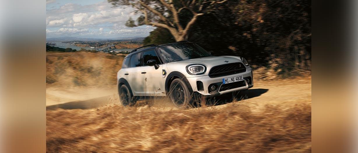 A_Muster DER MINI COOPER SE ALL4 COUNTRYMAN.